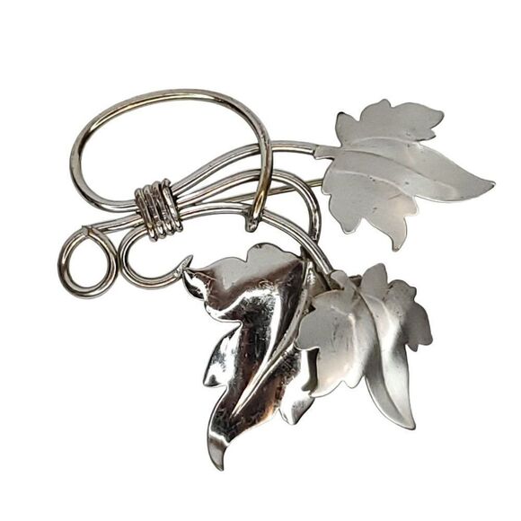 Vintage Silver Tone Autumn Maple Leaf Brooch Brushed Shiny Swirl 2.5" - Picture 1 of 4